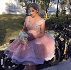 Short Mini Ball Gowns Organza Homecoming Dresses Lace V-neck