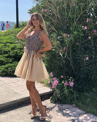 Short Tulle Homecoming Dresses Sequin Beaded V Neck