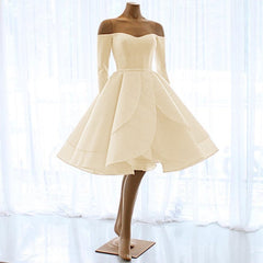 Short Wedding Dresses Ruffle Ball Gown With Long Sleeves