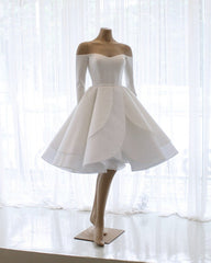 Short Wedding Dresses Ruffle Ball Gown With Long Sleeves