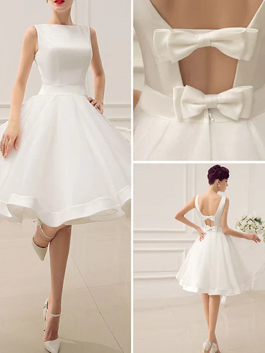 Wholesale A-Line/Princess Scoop Knee-Length Wedding Dress