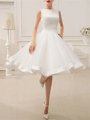 Wholesale A-Line/Princess Scoop Knee-Length Wedding Dress
