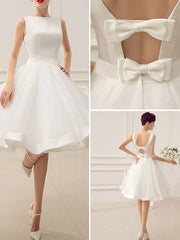 Wholesale A-Line/Princess Scoop Knee-Length Wedding Dress