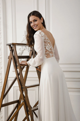 Simple A-line Wedding Dress Long Sleeves Backless Bride Dress
