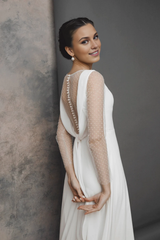 Simple Elegant Bride Dres Round Neck Lace Long Sleeves A-line Floor Length Wedding Dress