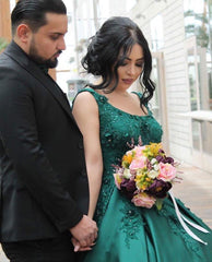Spaghetti Straps Lace Flowers Embroidery Satin Ball Gowns Floor Length Engagement Dress