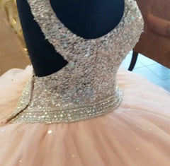 Stunning Sequins Beaded Keyhole Back Tulle Ball Gowns Quinceanera Dresses