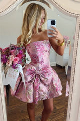 Stunning Jacquard A-Line Empire-Waist Strapless Short Homecoming Dress with Bow