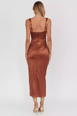 Stunning bust with lining and pleated details, tight corset with zipper at the back, Prom Dresses