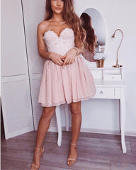 Sweetheart Ruffles Homecoming Dresses Lace Embroidery