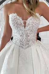 Sweetheart Satin Strapless Elegant Wedding Dress with Appliques TD0013
