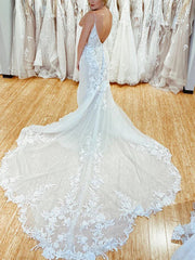 Amazing Spaghetti Straps Appliques Lace Wedding Dresses Mermaid Chapel Train Bridal Gowns Beautiful