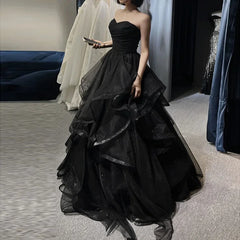 Broderie florale de luxe longue robes de soirée de bal noir