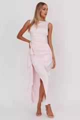 The eye-catching side slit lining and back zipper of the boat collar are your ideal choice Prom Dresses