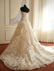 Weitese Formal Women's Dresses Ivory Elegant Strapless Puffy Tiered Ball Gown Prom Dress Wedding Dress Prom Dress Stores