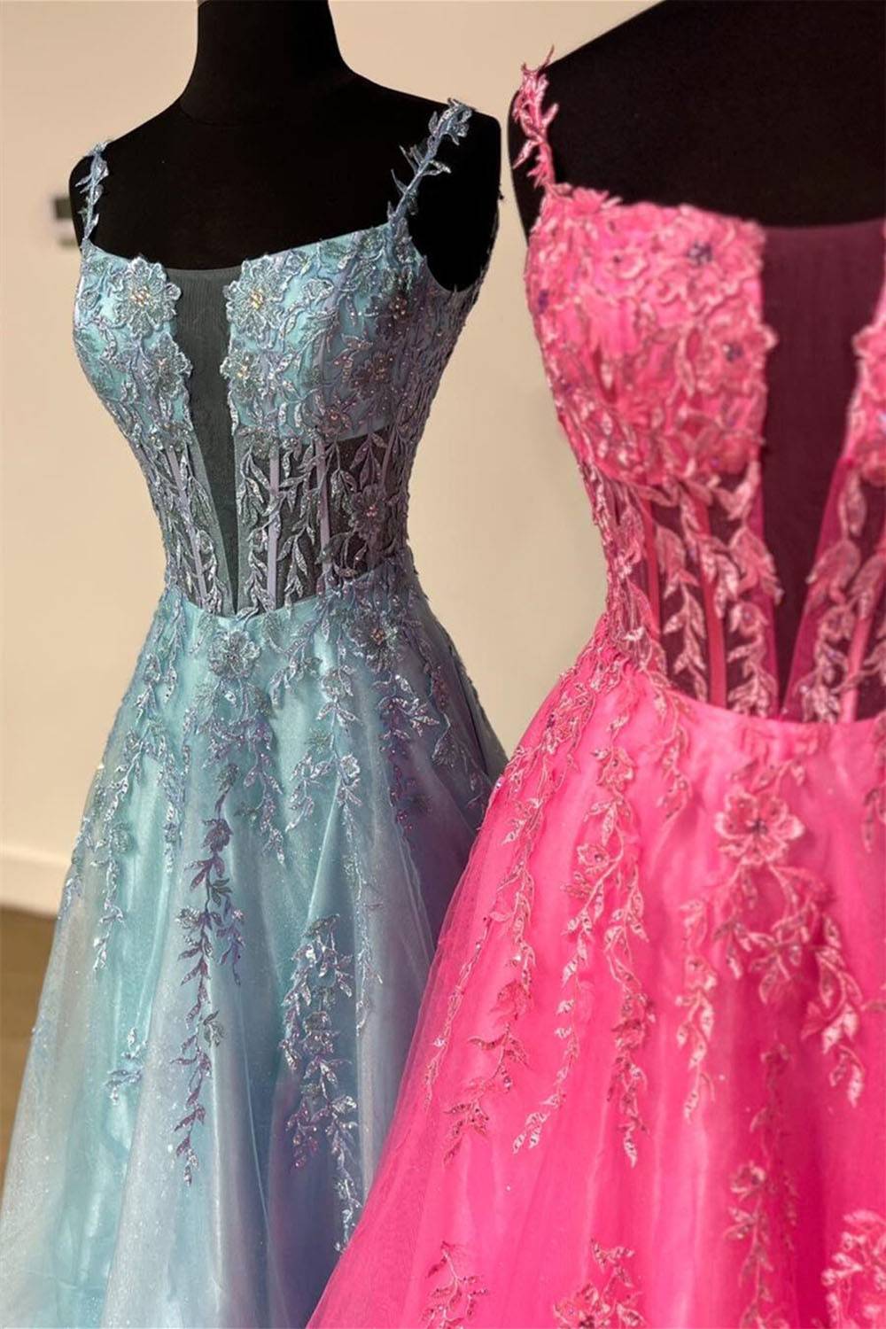 Tulle Spaghetti Straps Sheath Long Prom Dress with Lace Appliques