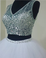 Two Piece Quinceanera Dresses Ball Gowns Crystal Beaded V Neck