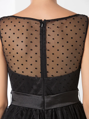 A-Line Vintage Wedding Guest Black Cocktail Party Dress Illusion Neck Sleeveless Tea Length Tulle with Pattern Print