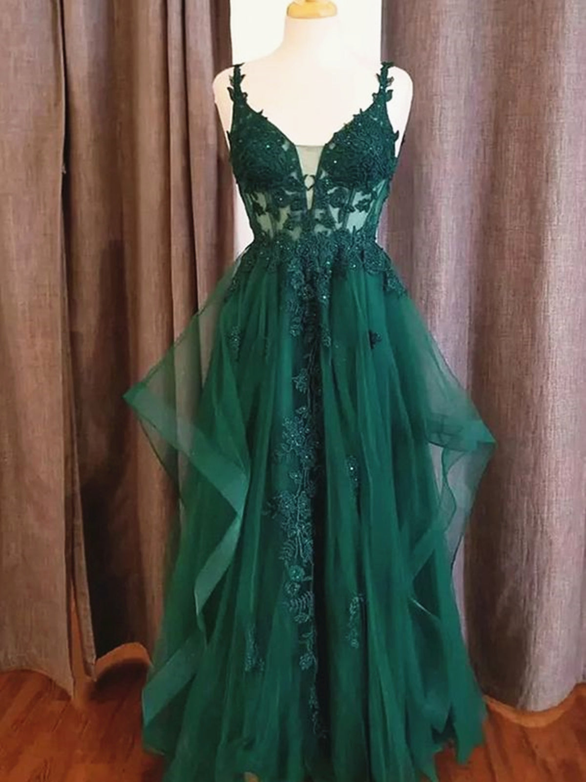 V Neck Long Green Lace Prom Dresses, V Neck Long Green Lace Formal Evening Dresses