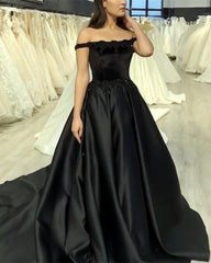 Velvet And Satin Ball Gown Dresses Lace Appliques