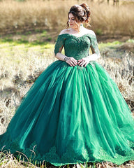 Vintage Tulle Ball Gowns Wedding Dresses Lace Embroidery V-neck