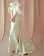 Vintage Inspired Wedding Dresses Mermaid Bridal Dresses Off The Shoulder Lace Satin Combined With Overskirt With Train