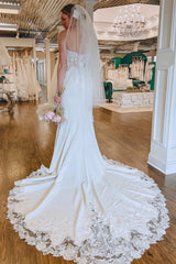 Lace Strapless Mermaid Long Bridal Gown