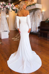 Off-the-Shoulder Long Sleeve Wedding Dress With Train