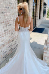 V-Neck Beading Trumpet Long Wedding Dress With Open Back
