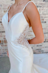 V-Neck Beading Trumpet Long Wedding Dress With Open Back