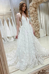 V-Neck 3D Flowers Backless Wedding Dress With Sleeveless