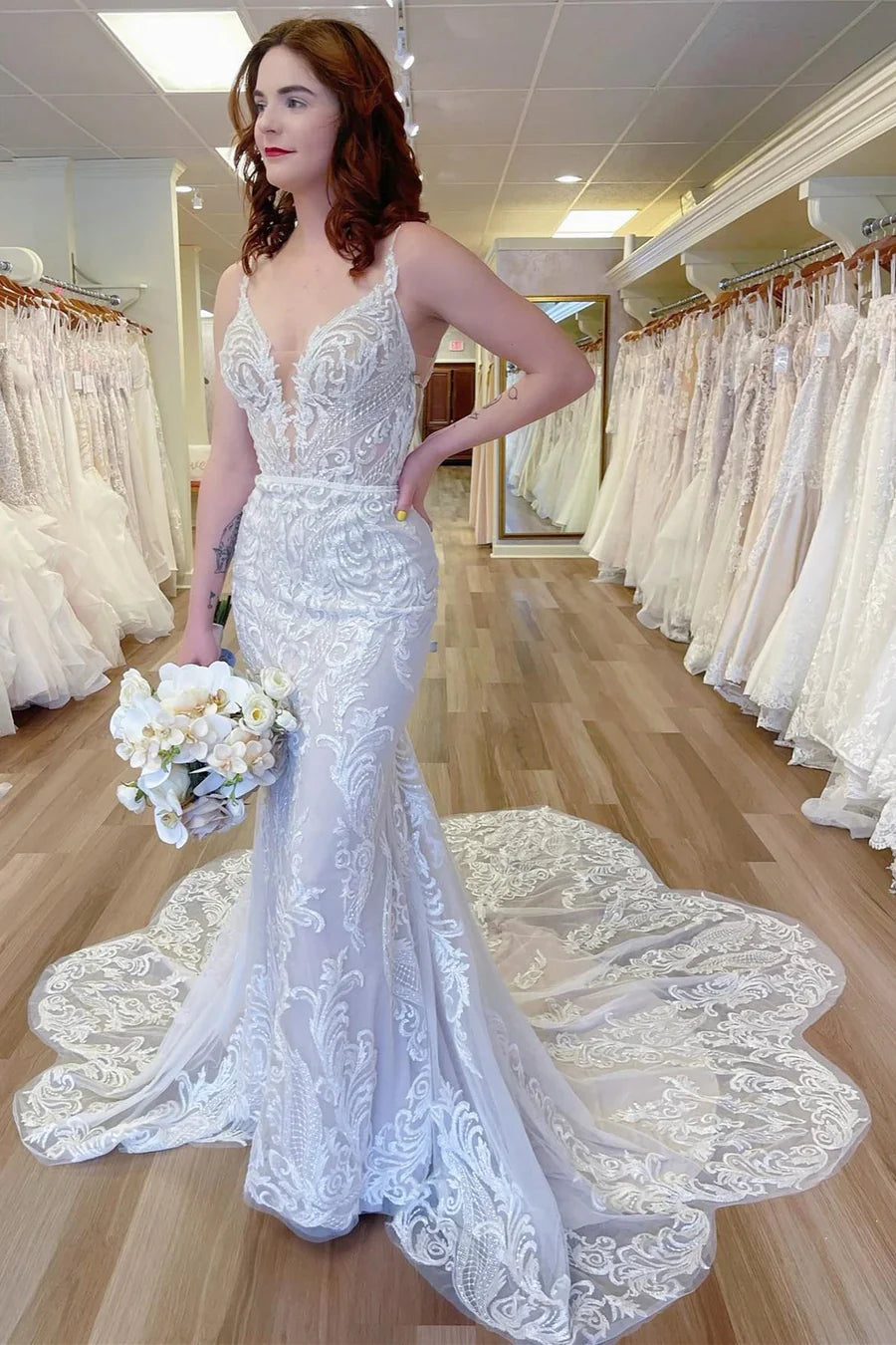 Lace V-Neck Backless Mermaid Long Wedding Dress