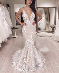 Boho Lace V Neck Mermaid Wedding Dress Open Back