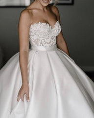 Romantic Sweetheart Wedding Dress Lace Embroidery Satin Ball Gown