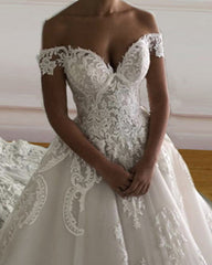 Vintage Lace Embroidery Wedding Dress Ball Gown Off The Shoulder
