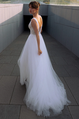 Weitese Prom Dress In Store Elegant Tulle A-line Wedding Dress Deep V Neck Backless Dress For Wedding