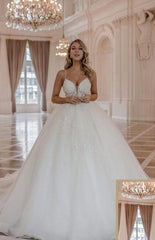 Thin Strap Sleeveless Ball Dress Lace Wedding Dress