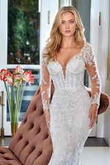 V-Neck Lace Backless Appliques Bridal Dresses With Long Sleeves