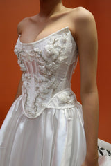 Renaissance Style Waist Wedding Dress Silk A-Line Bridal Gown with Scoop Neck