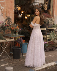 Floral Lace Wedding Gown White Wedding Dress Romantic Lace Bridal Dress Sweetheart Dress Off-the-shoulder wedding dress