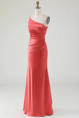 Red earth one shoulder ground pleated satin bridesmaid dress