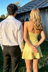 Yellow V-Neck Spaghetti Straps Pleats Satin A-Line Mini Homecoming Dress
