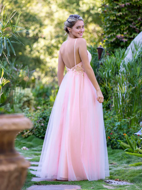 Aimishang Elegant A-line Evening Dress Deep V Neckline Applique Tulle Prom Dress