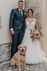 A Line Bateau Sleeveless Lace Wedding Dress with Tulle