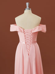A-lijn chiffon off-the-shoulder geplooide sweep trein bruidsmeisje jurk