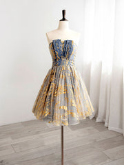 Robe de bal courte en dentelle en or A-line, robe de retour à la maison mignonne avec perle