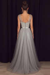 Elegant Gray A-Line Prom Dress Sequined Tulle Evening Gown