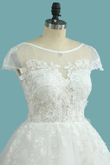 A-Line Lace Backless Wedding Dress with Tulle Appliques for Bateau