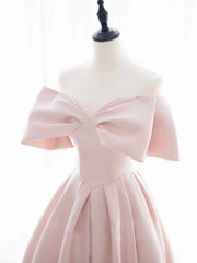 A-Line Off épaule Satin Robe courte rose, robe de retour rose