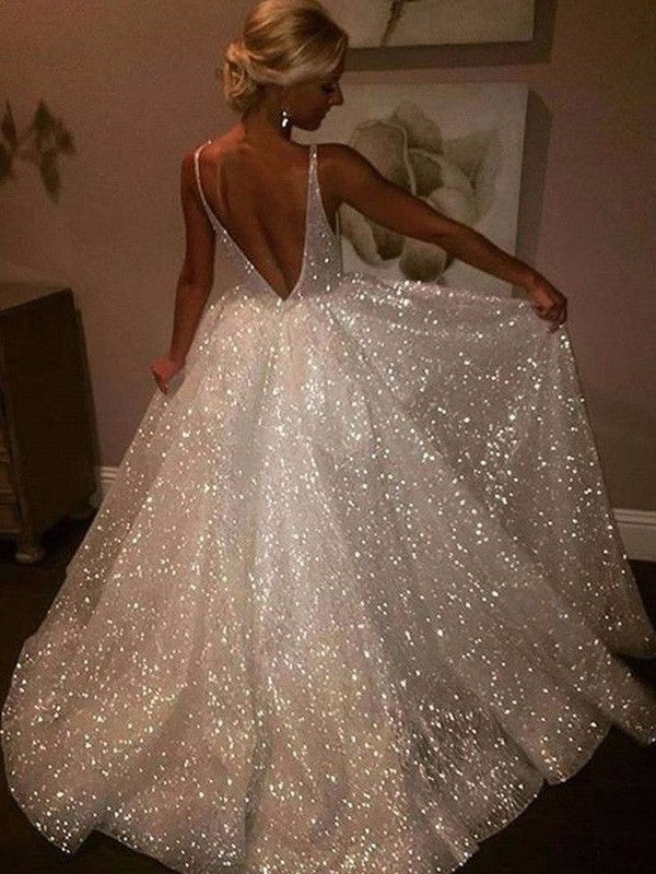 A-Line/Princess Tulle Wedding Dress Sweep/Brush Train Sleeveless V-neck Dresses